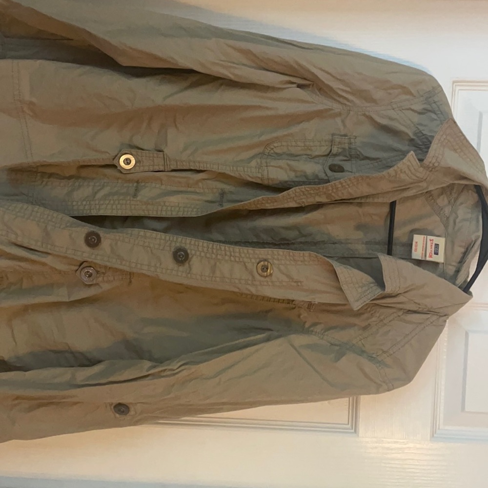 Light Jacket - Picture 1 of 2